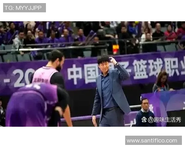 北控男篮出征新赛季 方针不止季后赛八强 北控男篮出征新赛季 方针不止季后赛八强